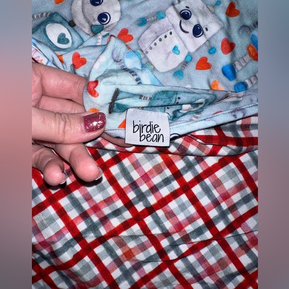 Like new Birdie Bean Blanket - Picture 4 of 6